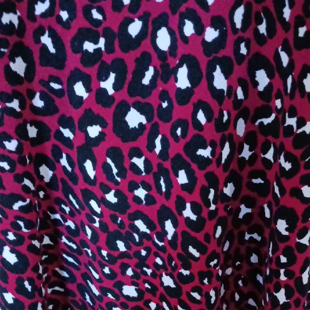 Anne Klein Red and White Patterned Blouse - Picture 4 of 13